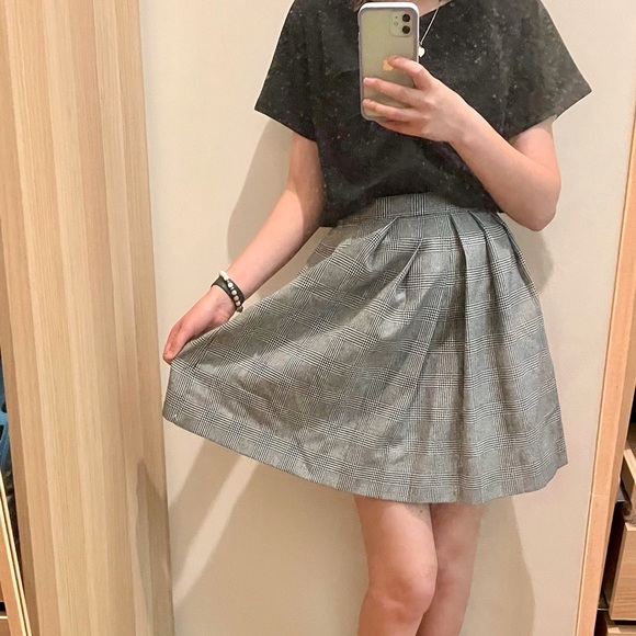 VINTAGE BLACK & WHITE Houndstooth CHECKED PLEATED ACADEMIA SKIRT - XS - Picture 7 of 16